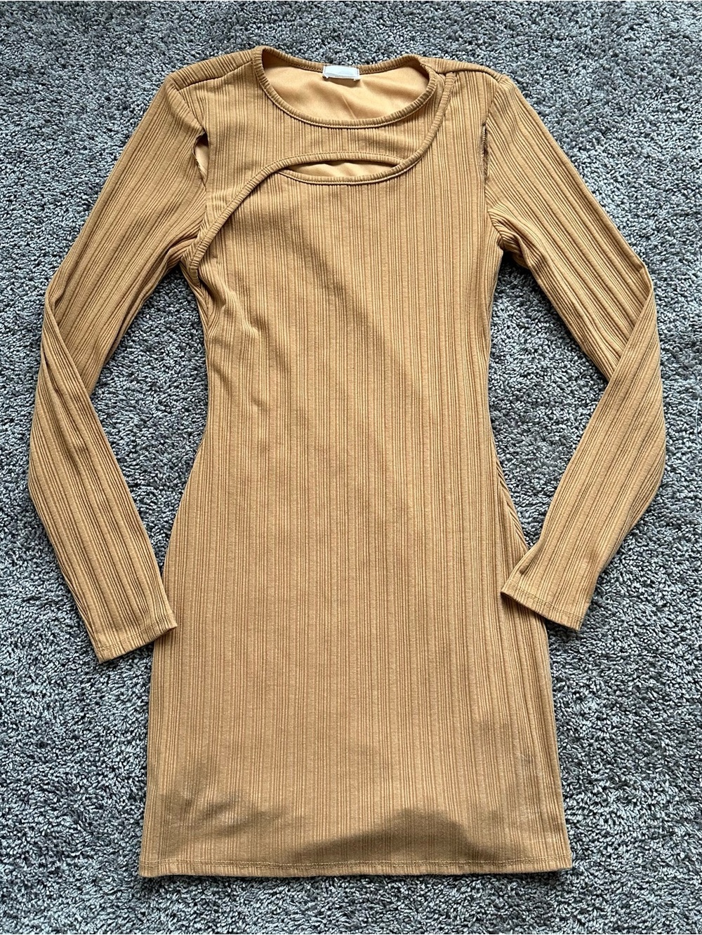 Le Lis Ribbed Long Sleeve Cutout Bodycon Dress - Tan